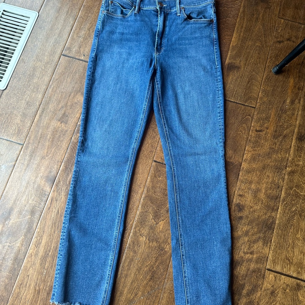 Mother Mid Rise Dazzler Ankle Fray Denim Size 30